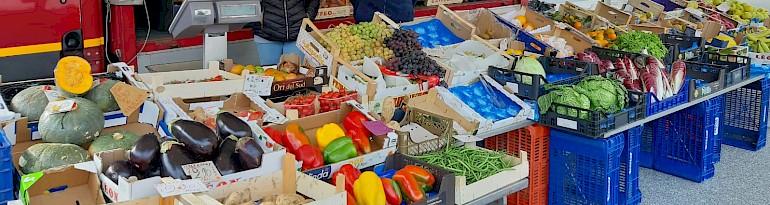 Friday market in Crusinallo